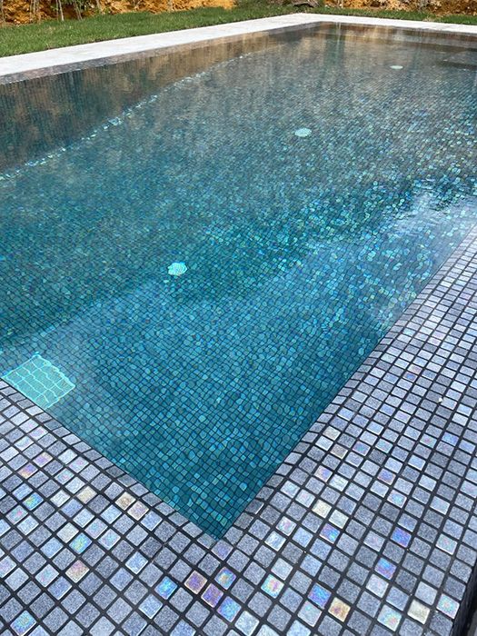 LENA Szürke Gyöngyház Extrás Kültéri Medence Mozaik Burkolat