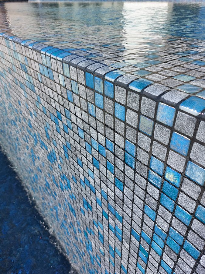 LENA Szürke Gyöngyház Extrás Kültéri Medence Mozaik Burkolat