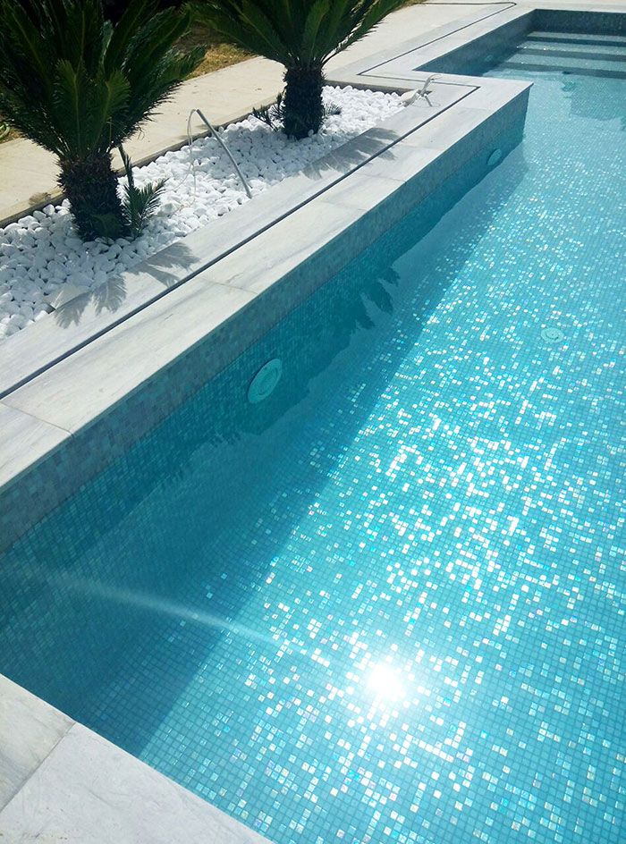 VOLGA Szürke Gyöngyház Extrás Kültéri Medence Mozaik Burkolat