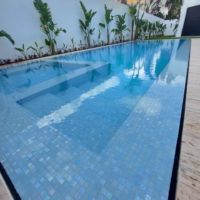 ADUR Türkiz Gyöngyházas Extra Kültéri Medence Mozaik Burkolat